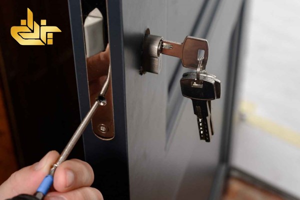 تعمیر قفل درب توسط کلید سازی خیابان بهشتی واوان