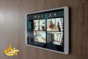 نصب دزدگیر در اماکن توسط تکنسین با انجام سیمکشی و تنظیم پنل امنیتی