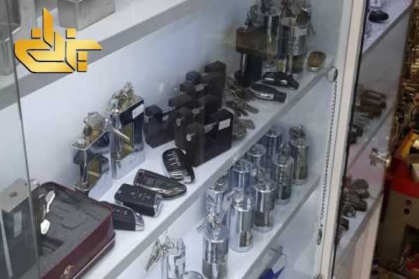کلید سازی میدان کاج تهران، ساخت و کپی انواع کلید و ریموت خودرو